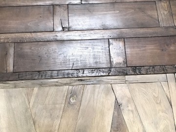 Podłogi z własną historią...